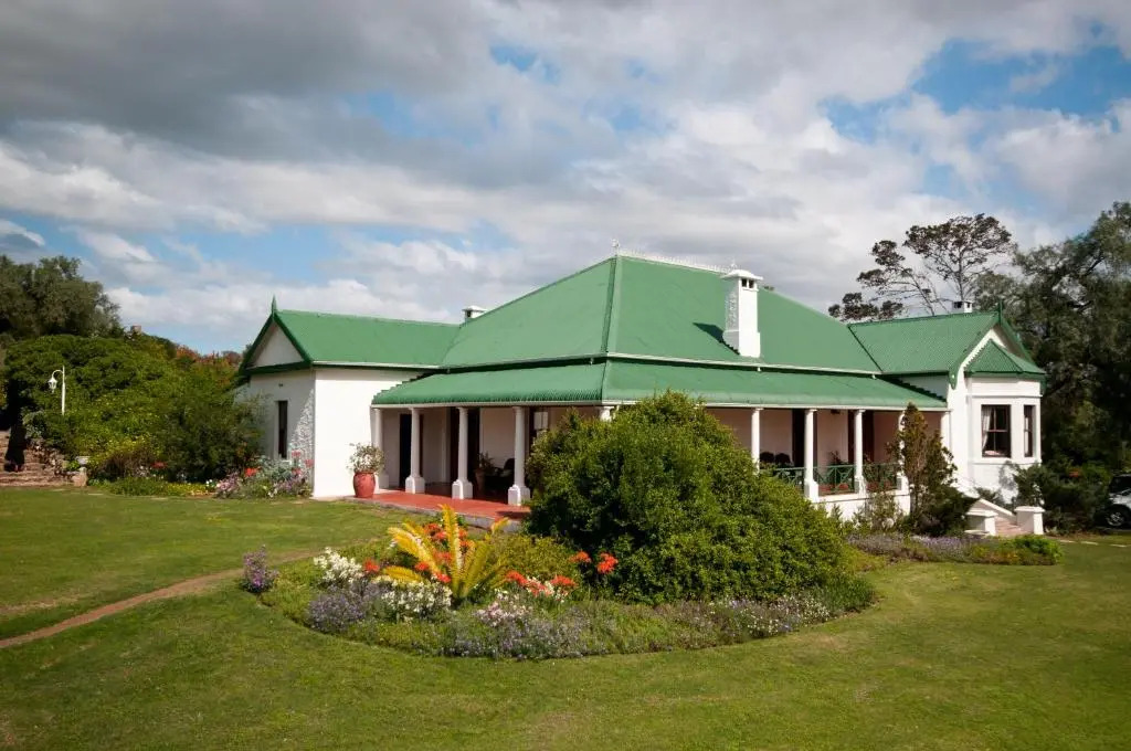Leeuwenbosch Shearers Lodge - Amakhala Game Reserve