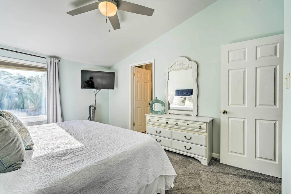 Pool & Beach Access: 'sunnyside 55' in Pcb!