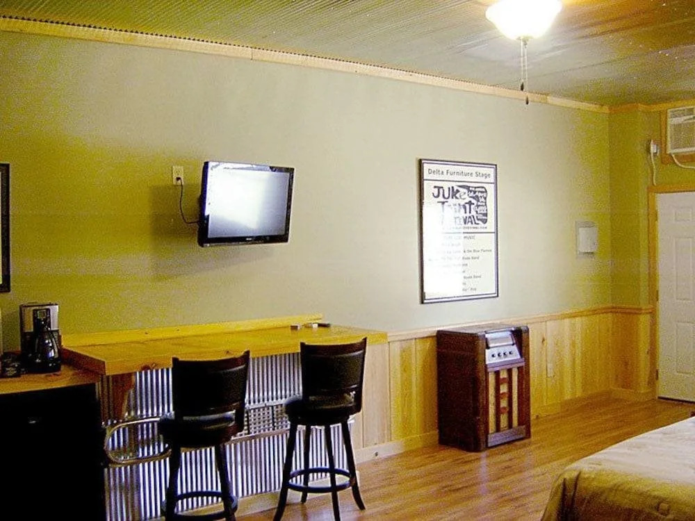 Bluestown Inn