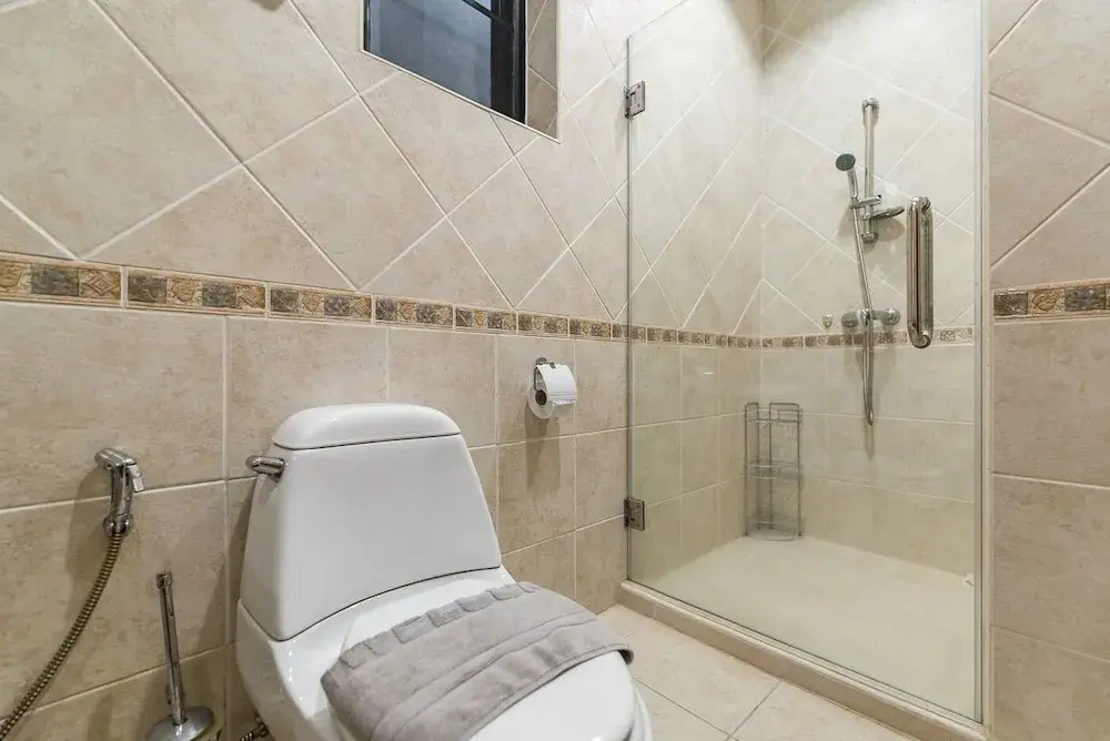 AnB poolvilla 2BR with private beach in pratamnak