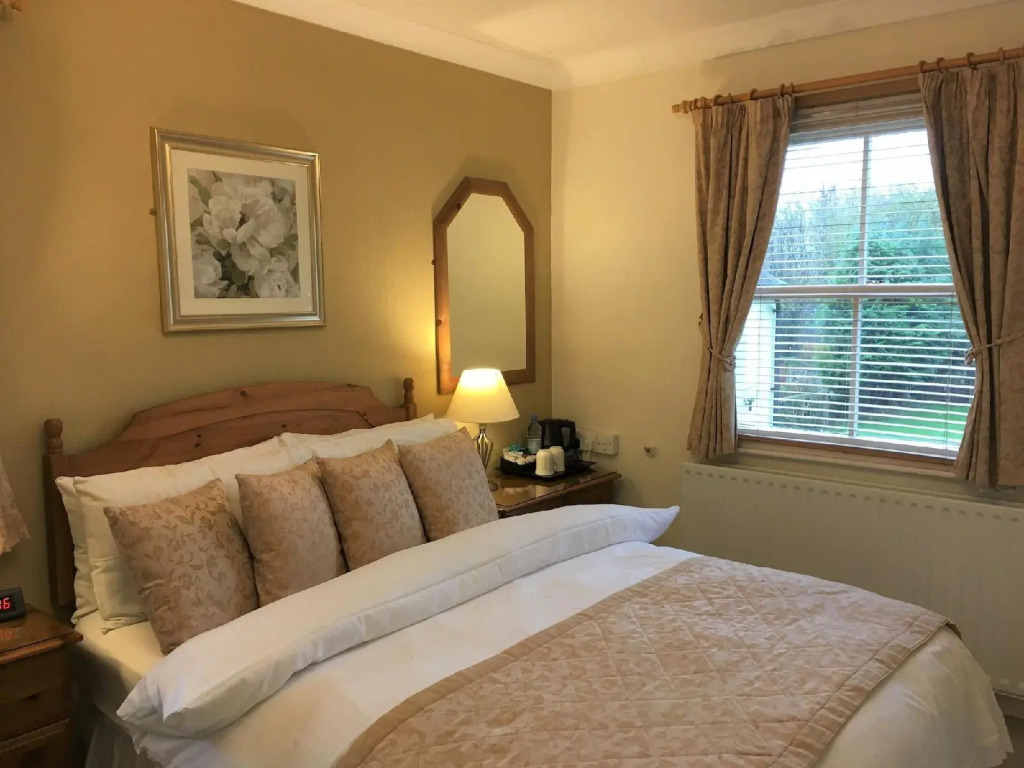 Watermead House
