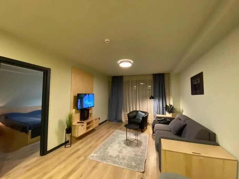 Kokhta-Mitarbi Resort B1