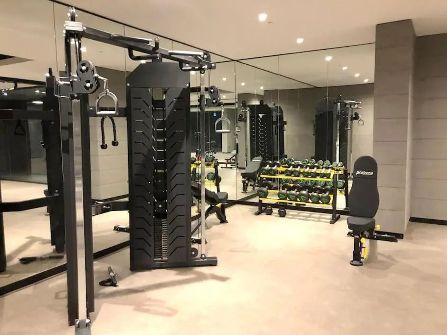 Luxury apartment- Pool, Parking & Gym in Beyoglu