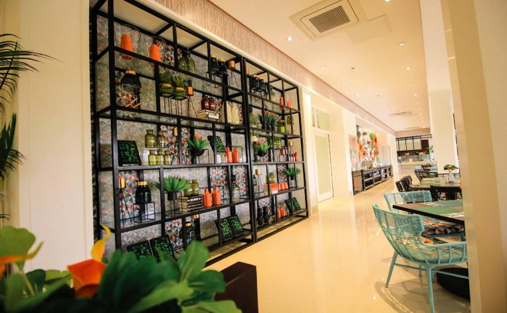Mella Hotel Manila near NAIA Airport