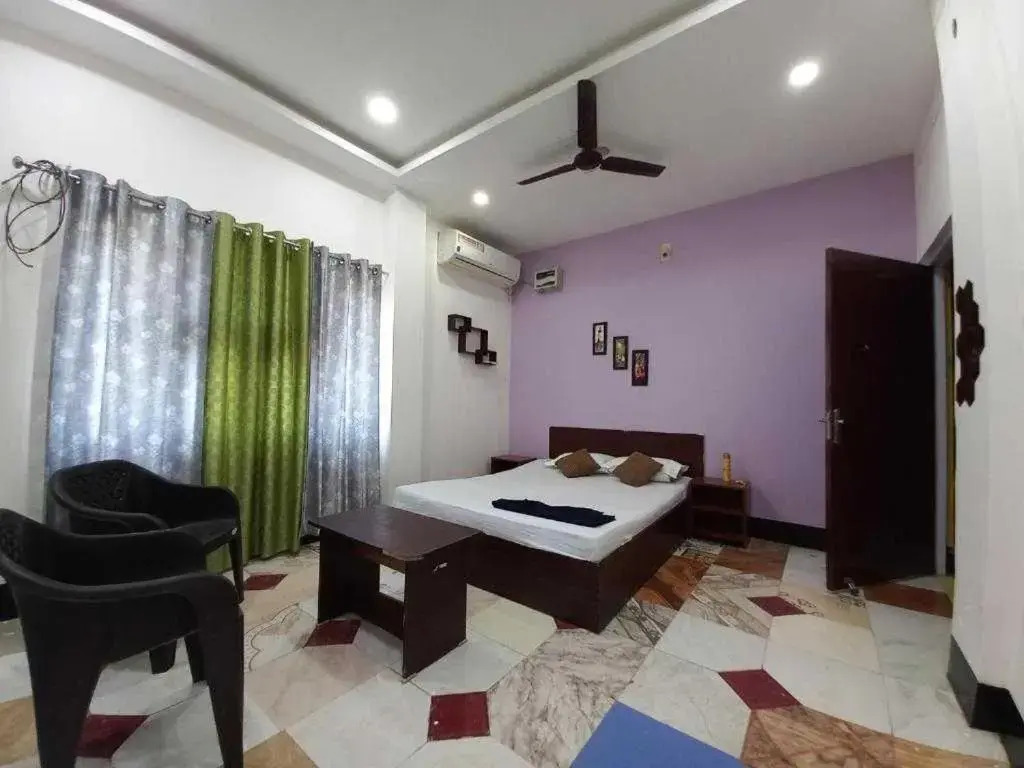 Riverbank Guesthouse with Restaurant & self cooking facility