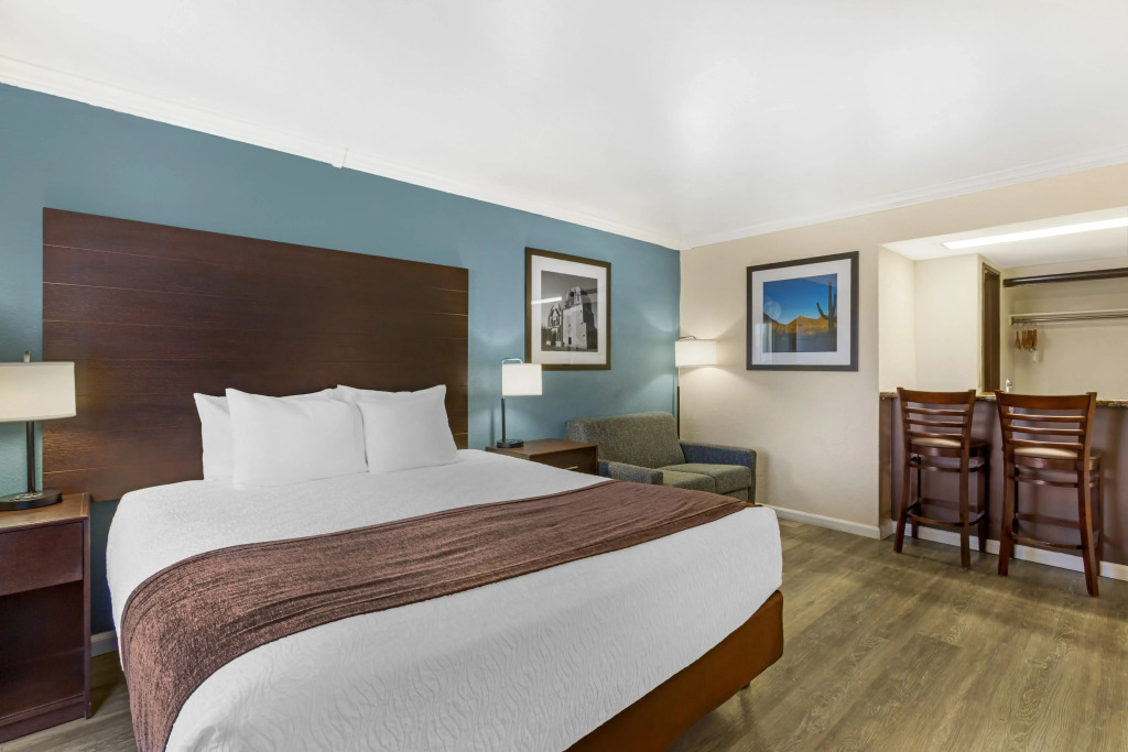 Best Western InnSuites Tucson Foothills Hotel & Suites