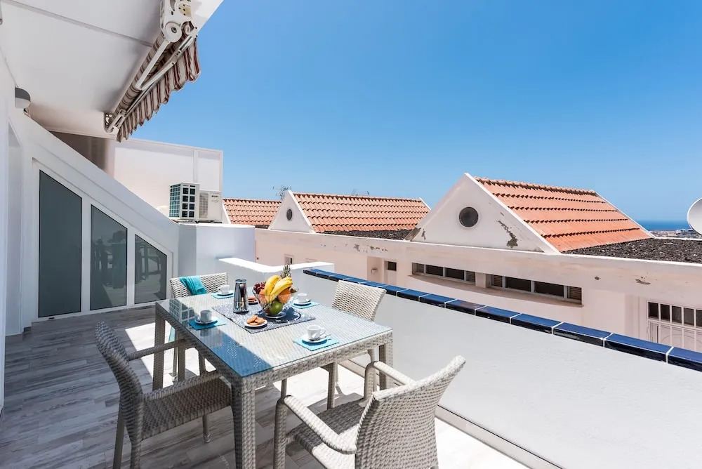 C104A Brand New Apartment, Big Terrace, Pool