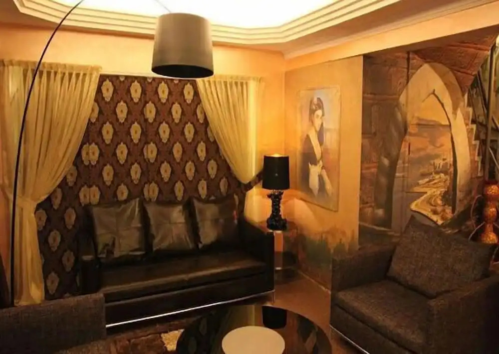 Lucid Otel