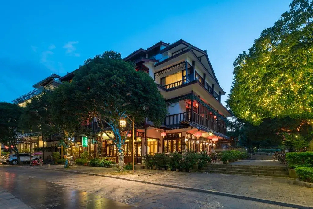 Yangshuo River View Hotel