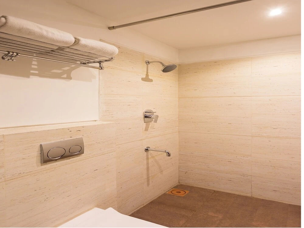 OYO 13012 Hotel HR Greens