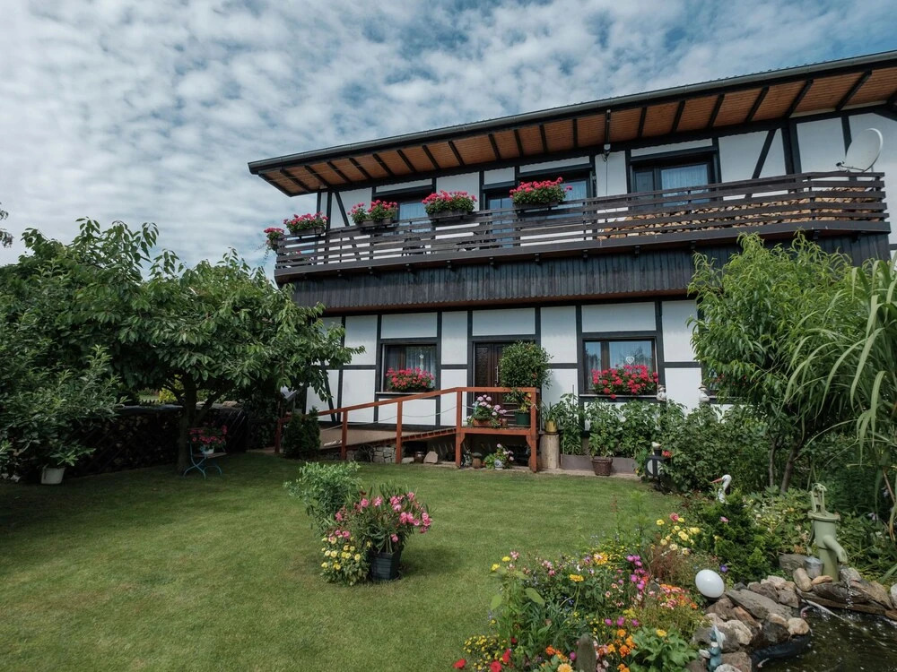 Beautiful Apartment With Romantic Garden and Cosy Terrace