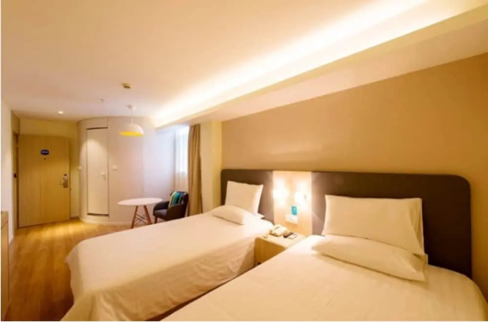 HanTing Hotel (Guangyuan Central Hospital Maternal and Child Branch)