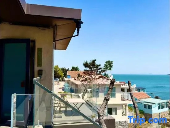 Qingdao · Zhushan Zhuhai Sunrise Cliffside Seaview Hotel