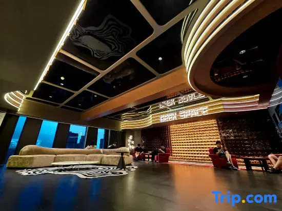 Shangqiu Geek One E-Sports Hotel (Diyi Mall)