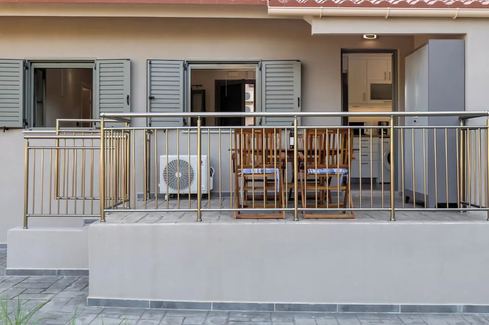 Makris Gialos Lemon Cottage in Lassi Kefalonia
