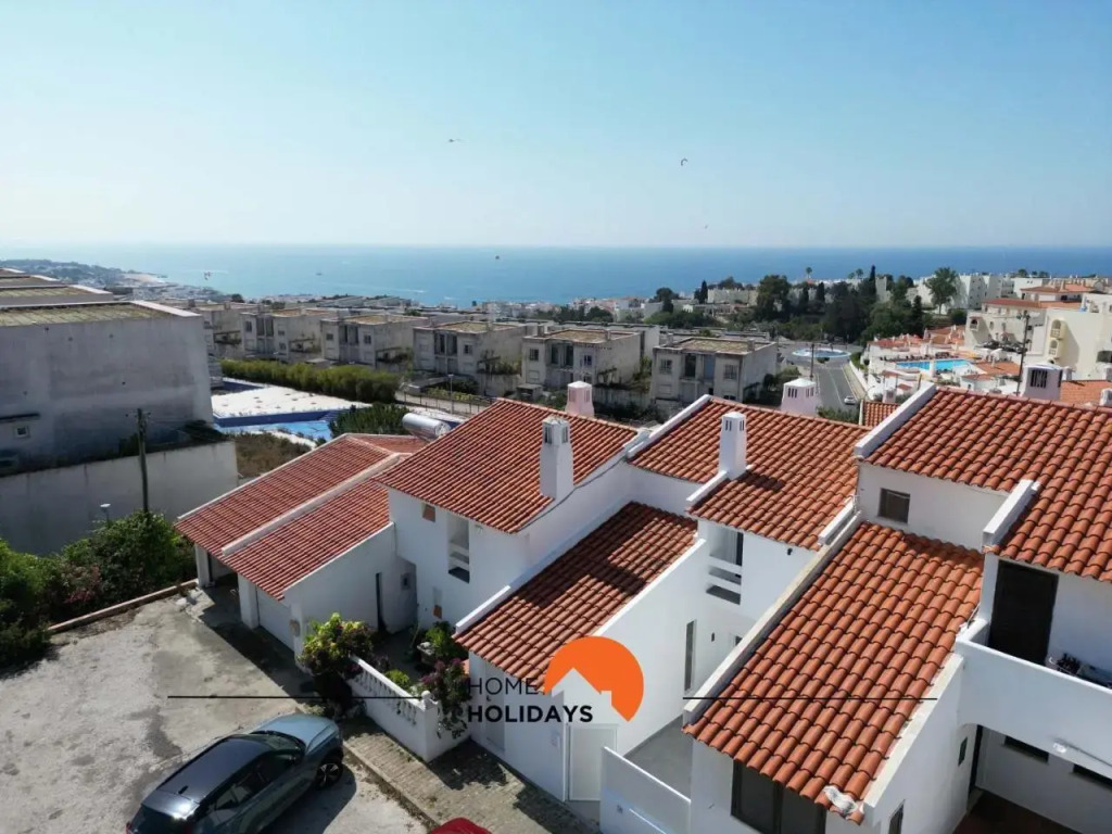 47 Sea View House Near The Old Town