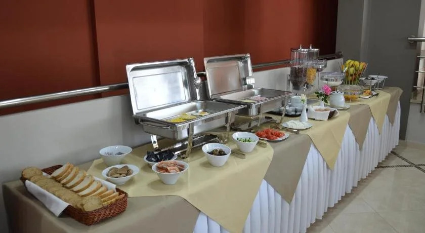 Sun & Sea Luxury Hotel