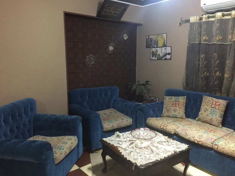 Explore Cairo From A Cozy Designed apt