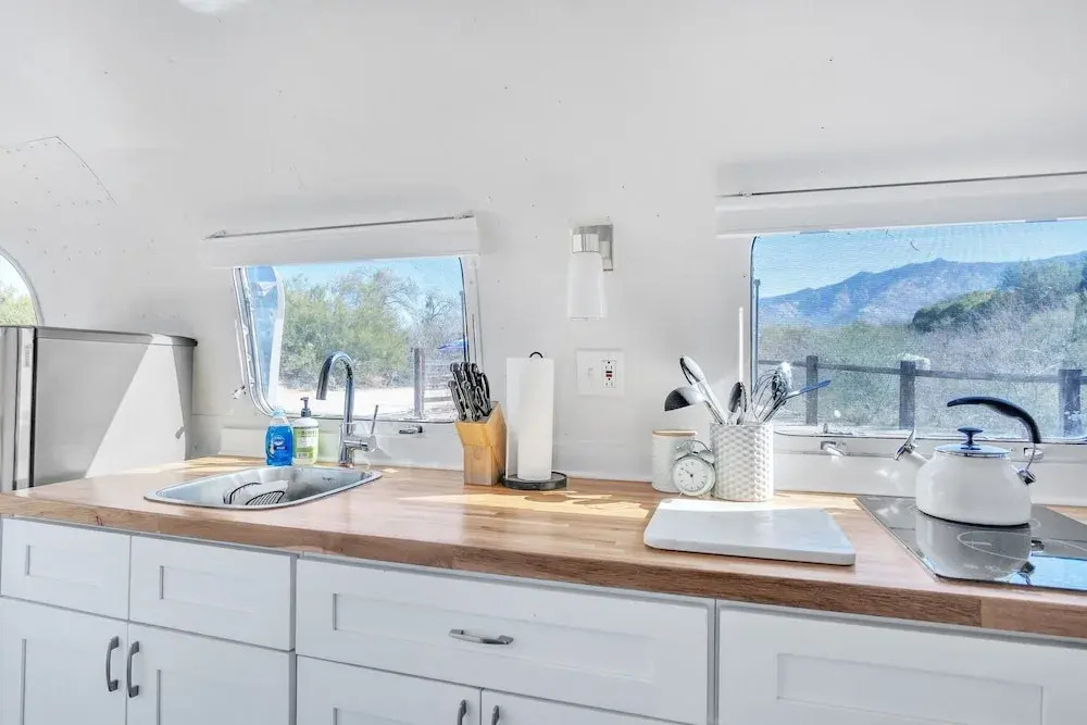 Vintage Airstream Near The Catalina Mountains 1 Bedroom Residence by Redawning