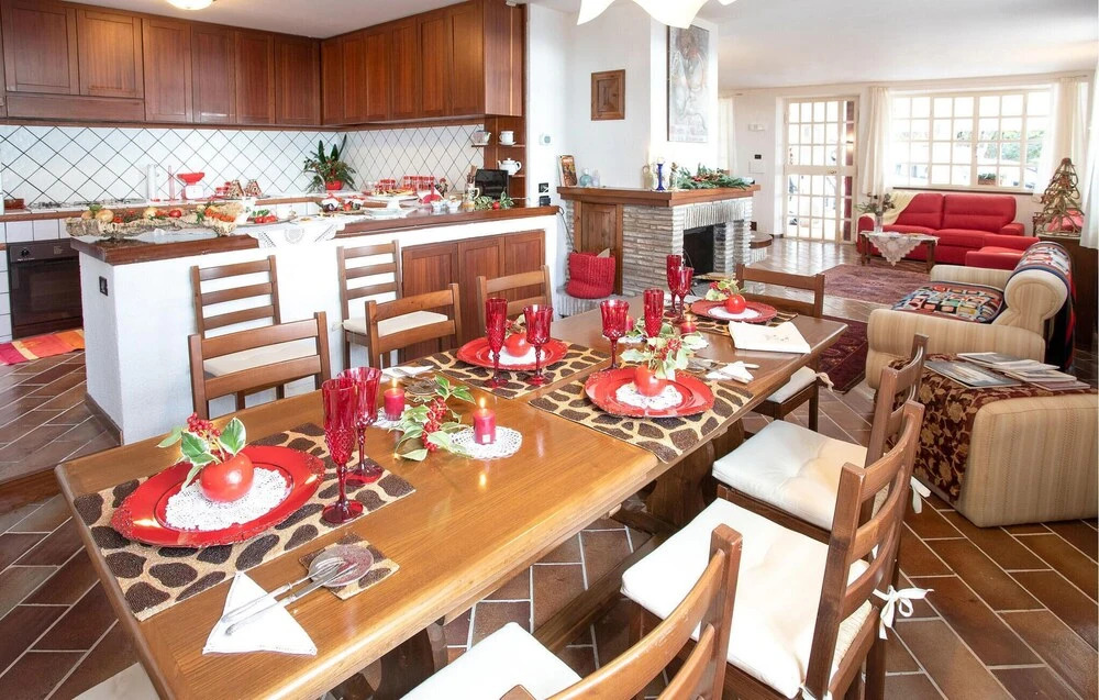 Amazing Home in Spello With Wifi and 4 Bedrooms