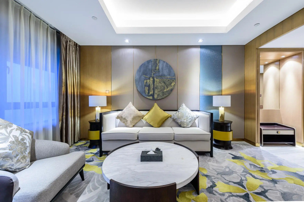 Delphi Sky Hotel