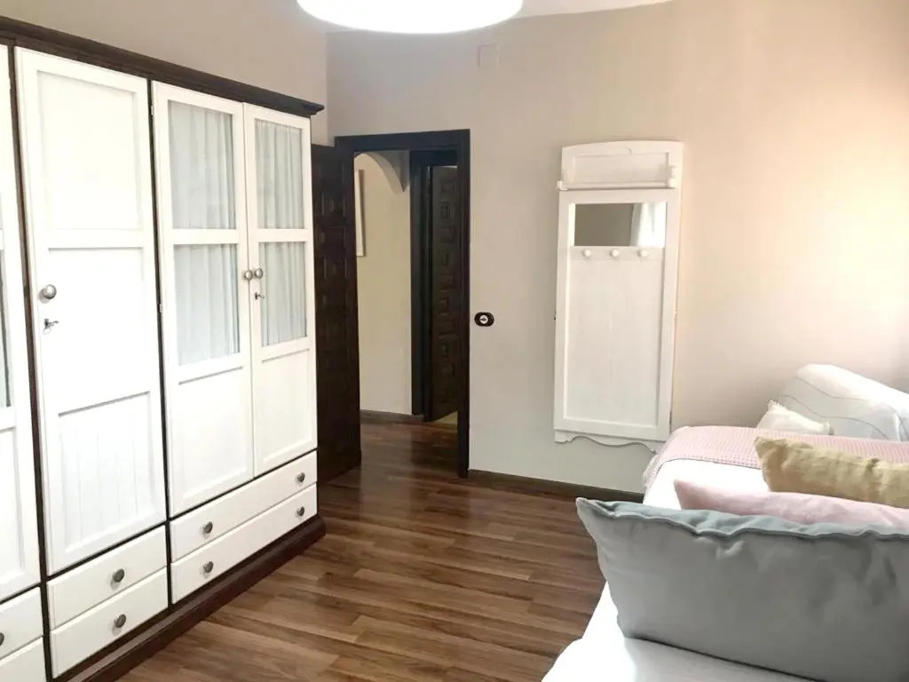 Spacious Villa with Private Pool in Hornachuelos