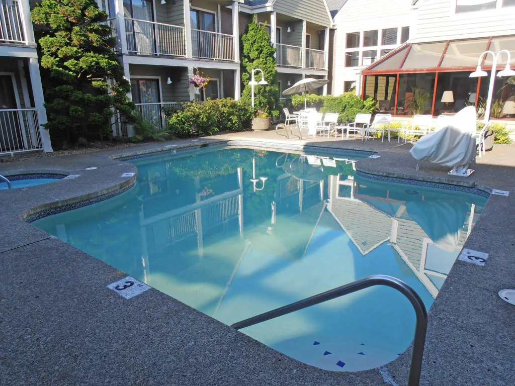 Clarion Inn