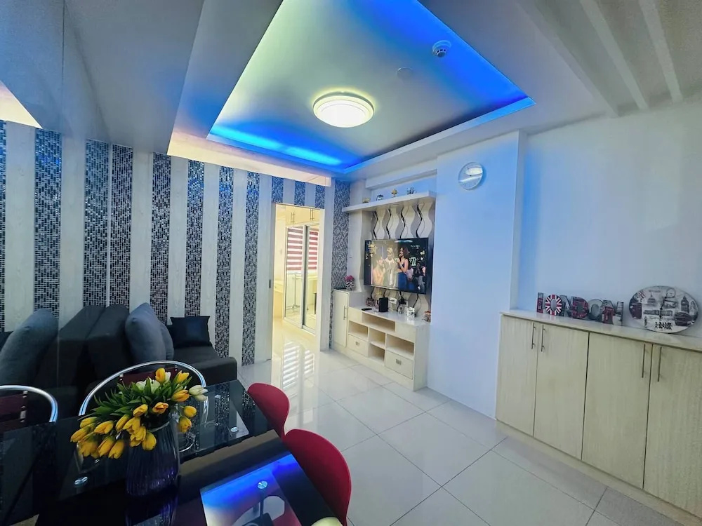 Xenial Pasay City Apartment for Rent - Entire House Front of Mall of Asia