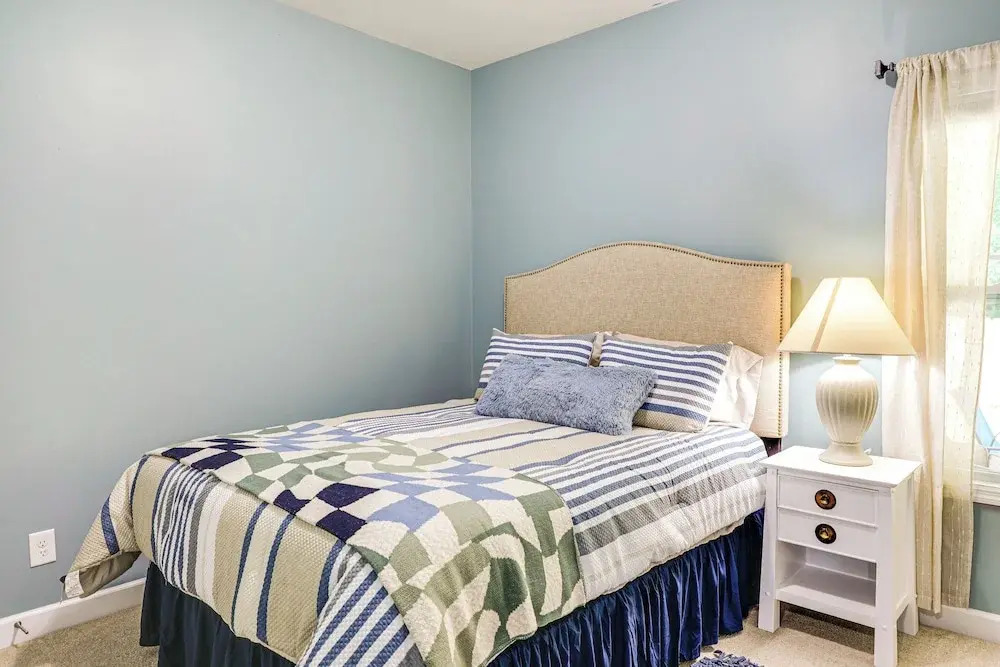 Sneads Ferry Home: Close to Beaches & Boat Ramp!