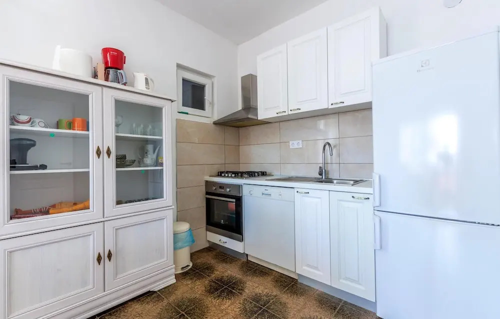 Two-Bedroom Holiday Home In Sucuraj