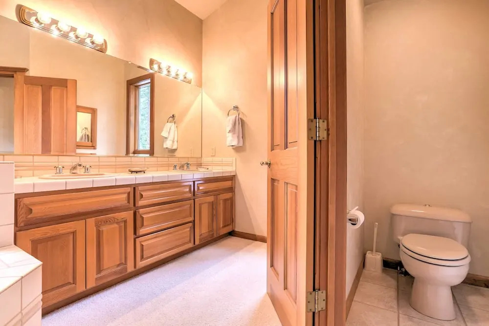 Mtn & Lake Views: Incline Village Ski Chalet