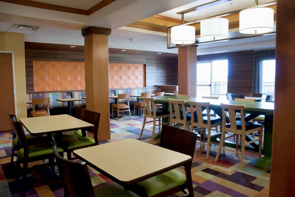 Fairfield Inn & Suites Ames