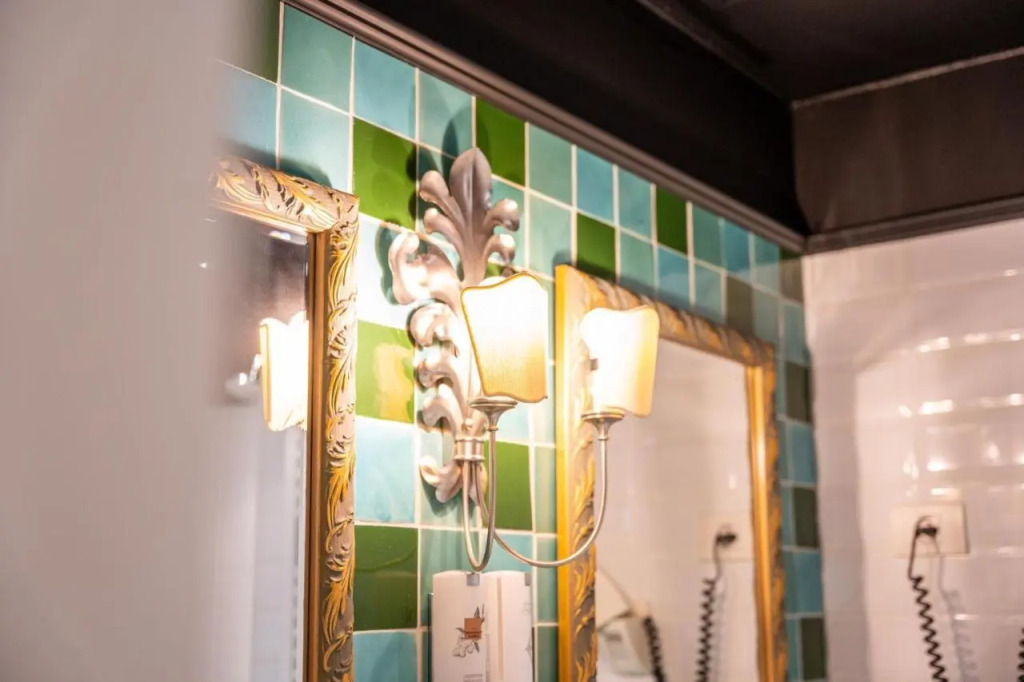 Bordeau Canal Suites