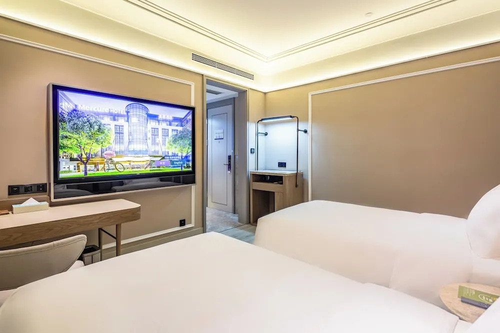 Mercure Qingdao Downtown
