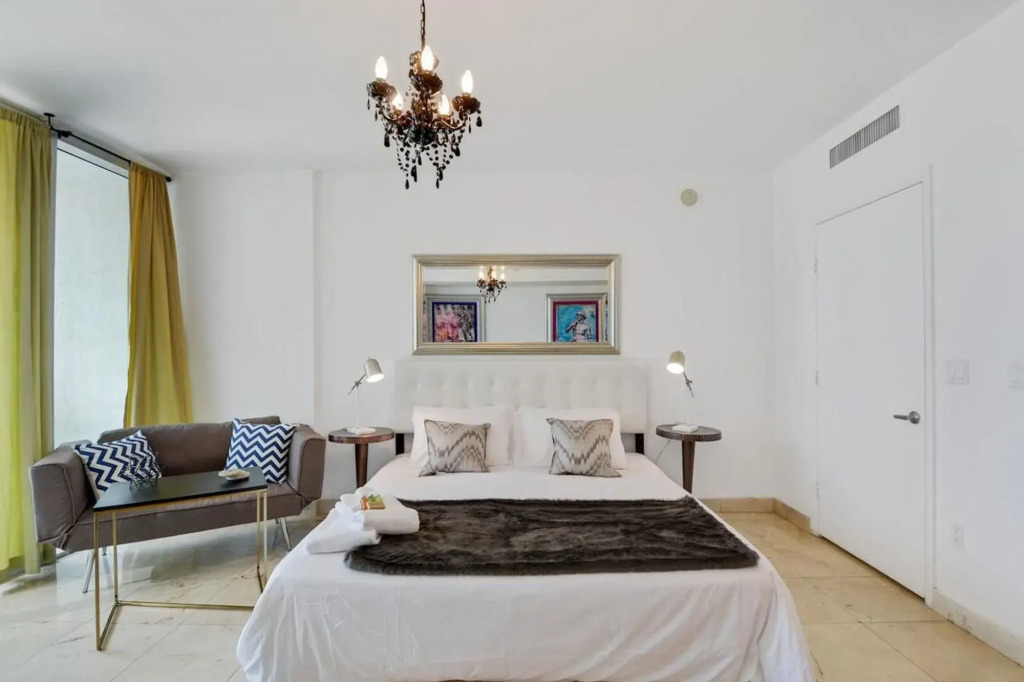 Bright Studio in Brickell by Sonder