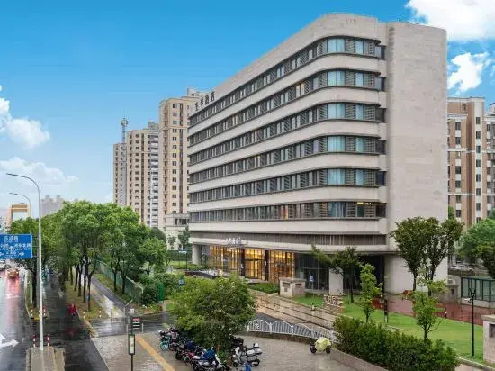 JI Hotel (Shanghai Dongjing Road Subway Station)
