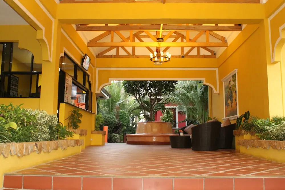 Alonas Coral Garden Resort