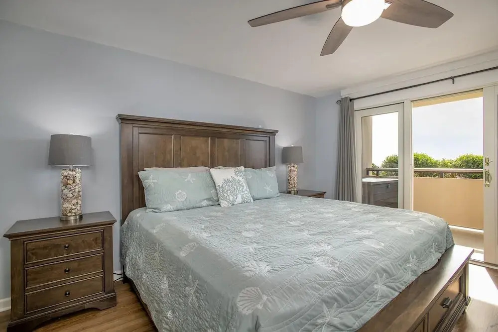 Beachwalk 205: After Dune Delight 3 Bedroom Condo by RedAwning