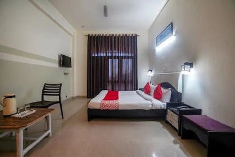 Montana Crowne Residency