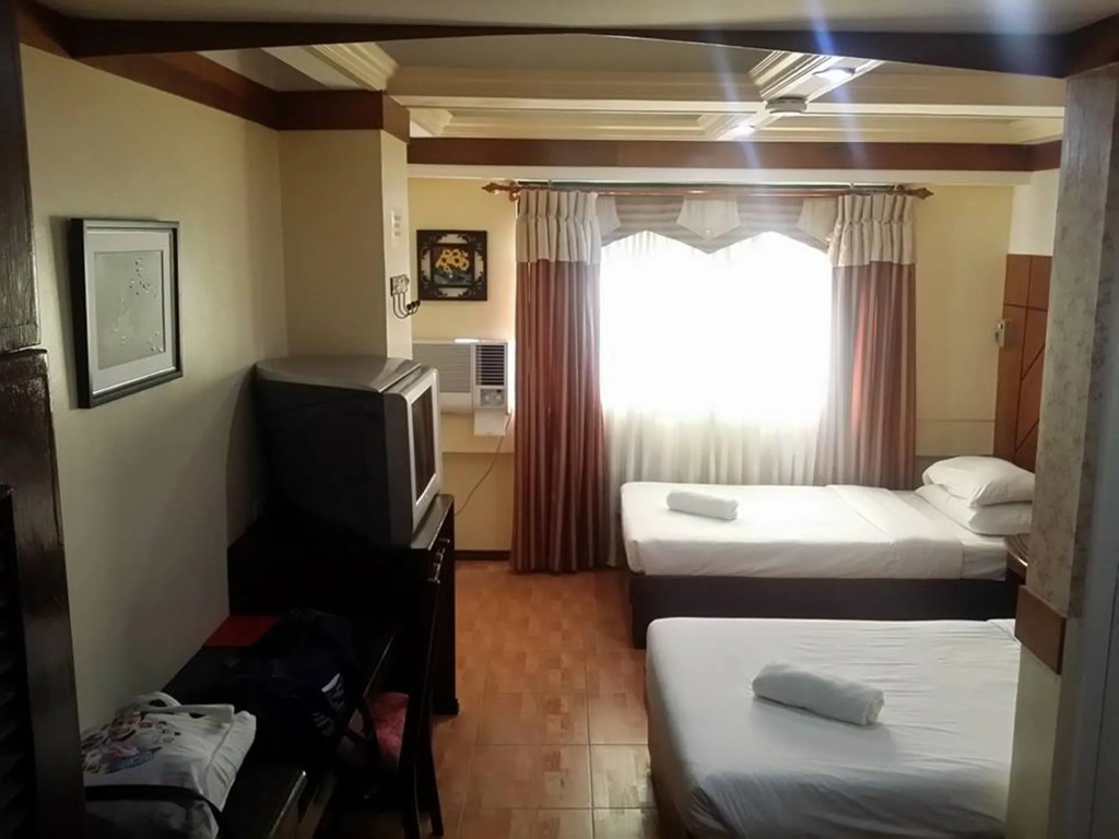 Wregent Plaza Hotel