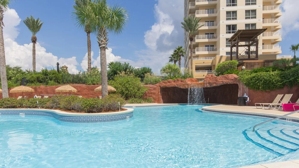 Luau I 6104 - flr1 - 1BR 1BA - (4)