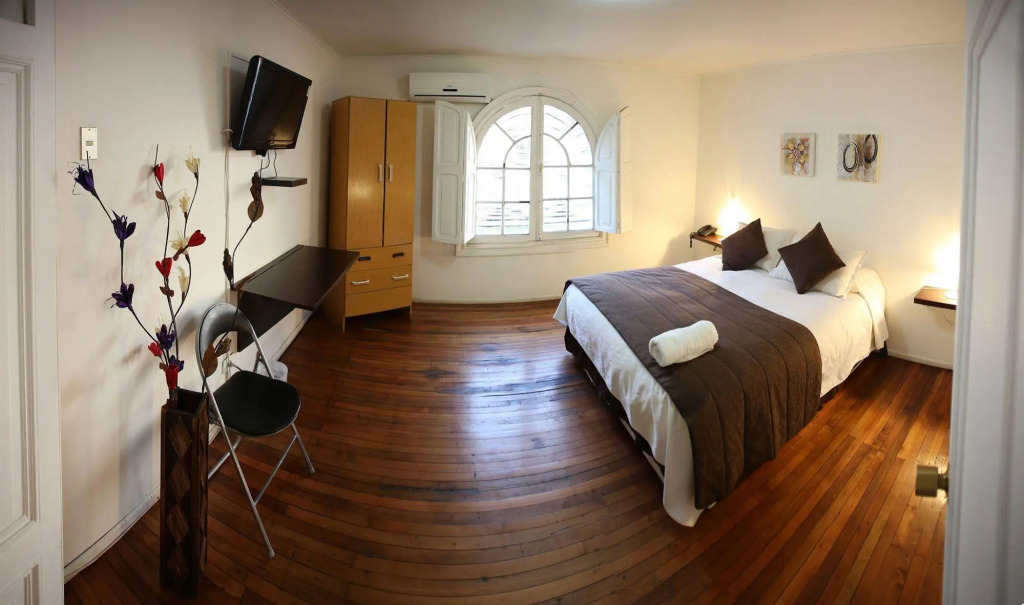 Hostal Plaza Londres 77