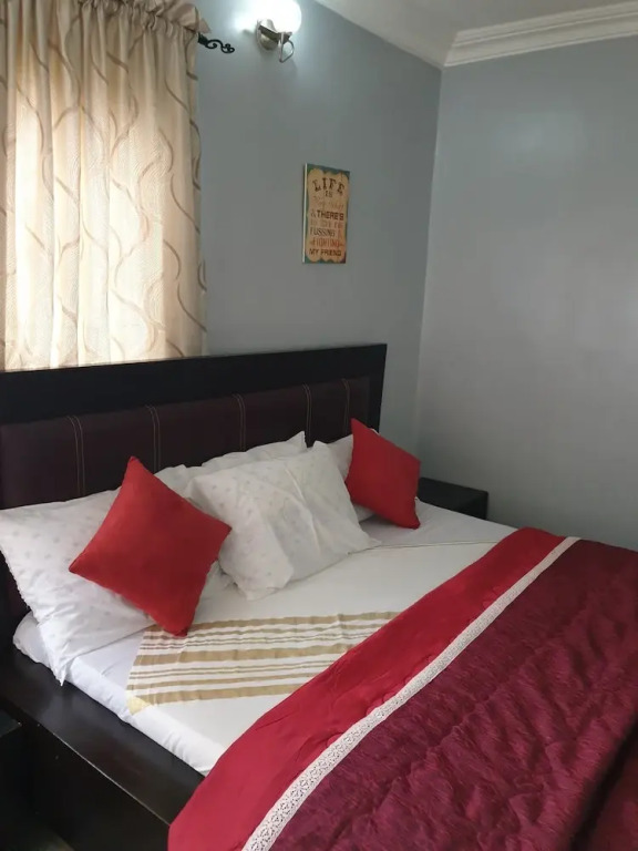 Sim court 1 safe court apartment