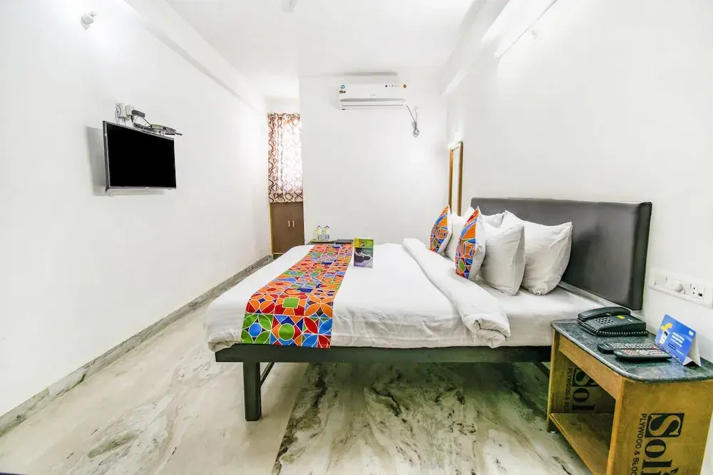 FabHotel Alpine II