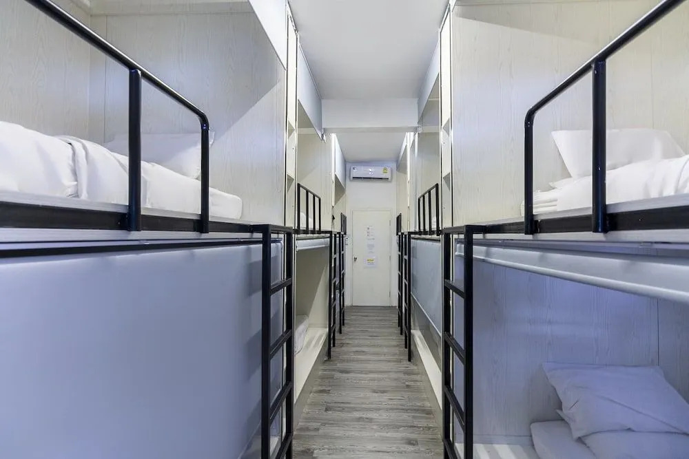 Oyo 524 S7 Hostel
