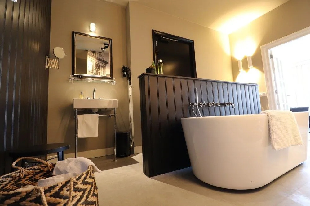 Van der Gang Suites