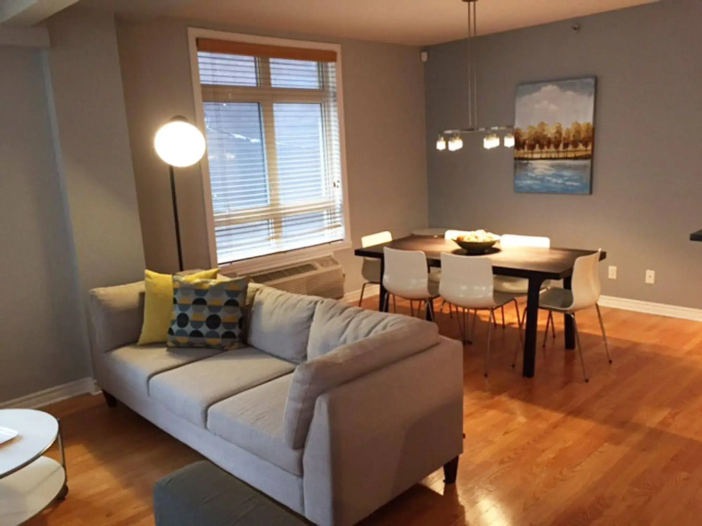 ApartHotelMontreal by Les Terrasses Saint Urbain 2225I2