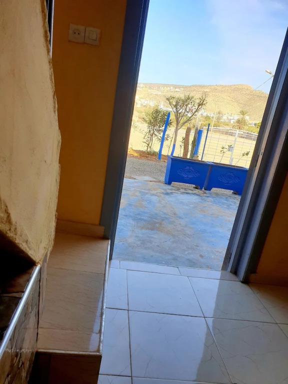 12 Km Surf house