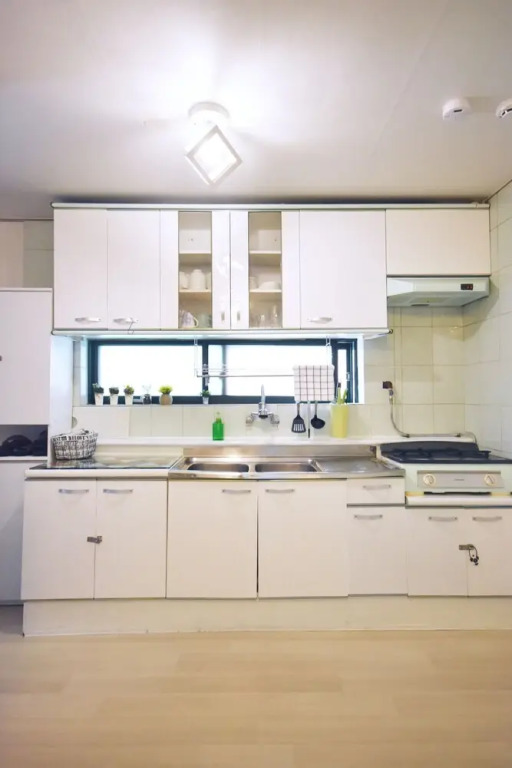 Elly Guest House 1