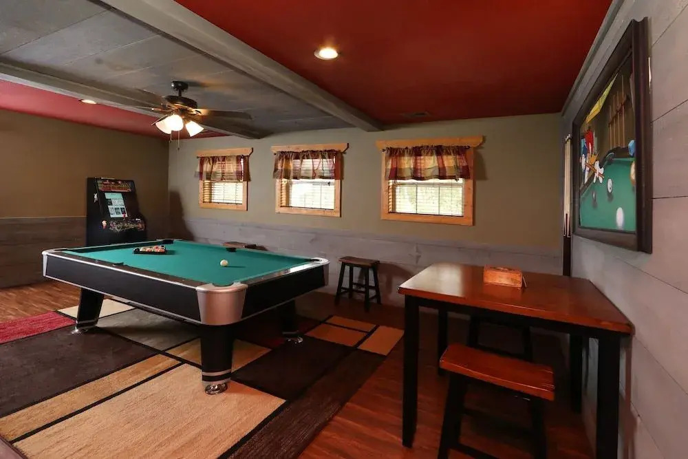 Firefly Nights 5 Bedrooms 5 Bathrooms Cabin